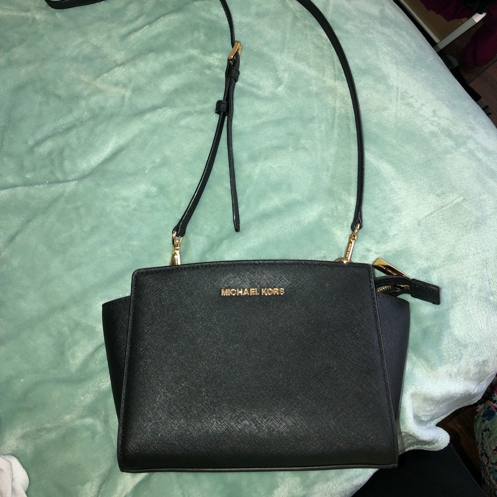Michal kors purse